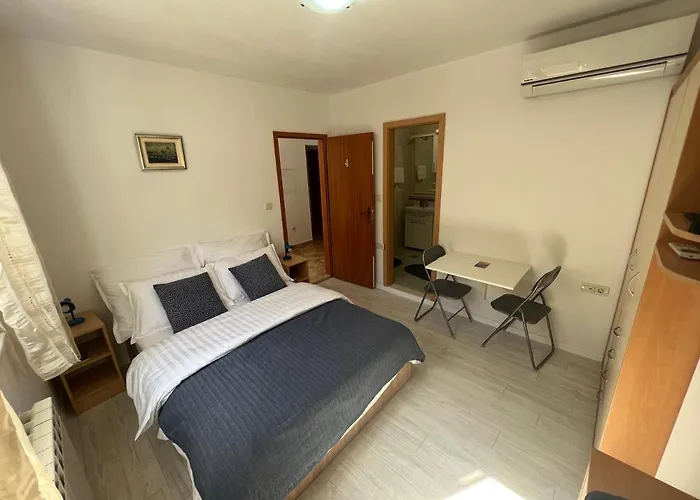 And Maritimo 3* Dubrownik