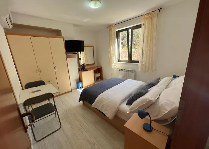 And Maritimo 3* Dubrownik