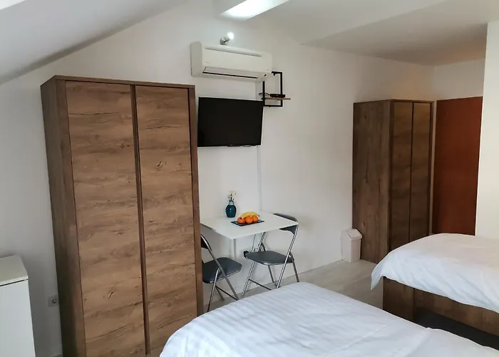 And Maritimo Dubrovnik